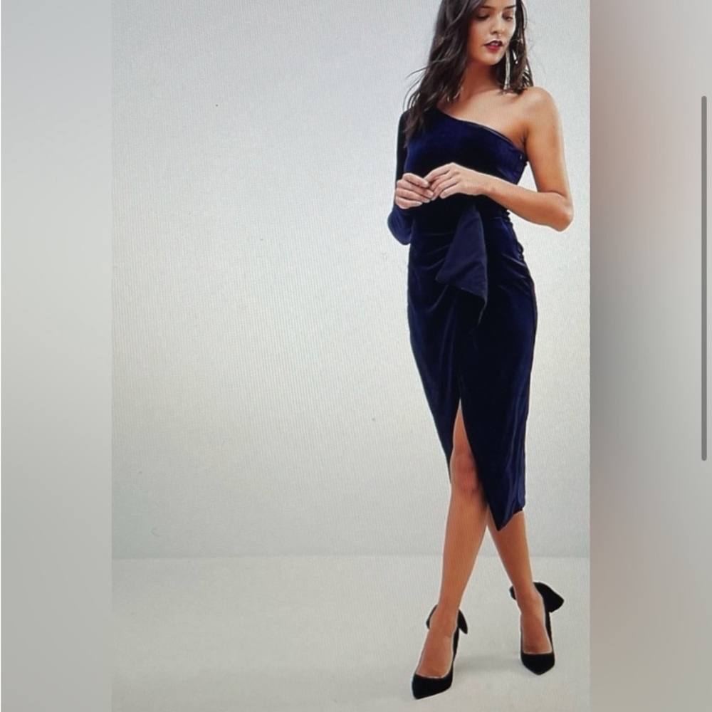 Lavish Alice Velvet Dress